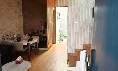 Dijual Cepat Rumah 2 Lantai Full Furnished Lokasi Strategis Di Kalibaru Depok