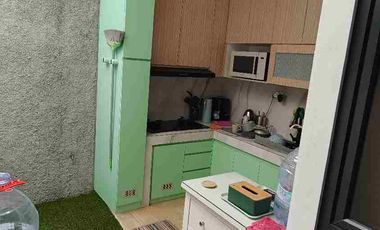 Dijual Cepat Rumah 2 Lantai Full Furnished Lokasi Strategis Di Kalibaru Depok