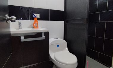 Venta Apartamento Segundo Piso Interno Manrique Central-Palos Verdes