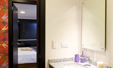 Venta de Departamento Amoblado de 2 dormitorios, Sector República del Salvador, Ecuador