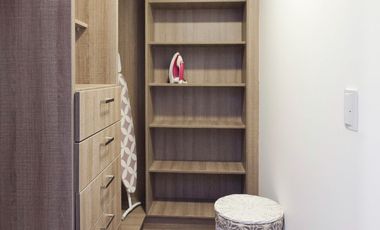 Venta de Departamento Amoblado de 2 dormitorios, Sector República del Salvador, Ecuador