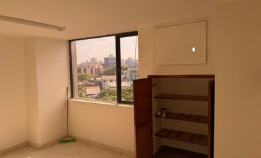 OFICINA EN ALTO PRADO