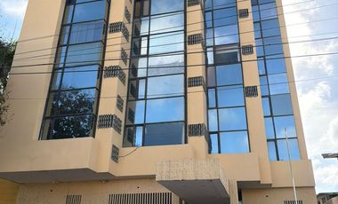 OFICINA EN ALTO PRADO