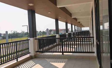 Disewakan Ruko 3 lt di Summarecon Crown Gading,Bekasi Utara.