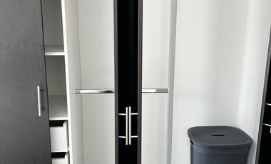 Renta de Departamento Amoblado, Sector República del Salvador, Quito, Ecuador