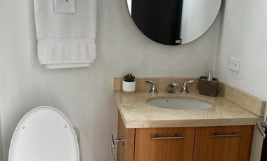 Renta de Departamento Amoblado, Sector República del Salvador, Quito, Ecuador