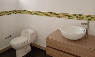Casa Comercial en Arriendo en La Magnolia, Envigado Antioquia