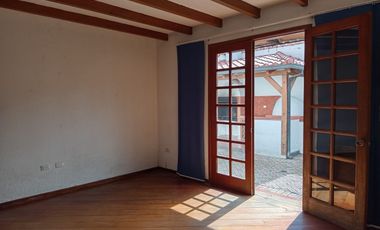 Venta de Casa Tipo Quinta de 4 dormitorios, Valle de los Chillos, Ecuador