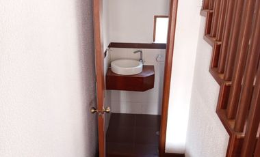 Venta de Casa Tipo Quinta de 4 dormitorios, Valle de los Chillos, Ecuador