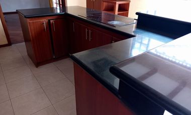 Venta de Casa Tipo Quinta de 4 dormitorios, Valle de los Chillos, Ecuador