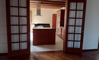 Venta de Casa Tipo Quinta de 4 dormitorios, Valle de los Chillos, Ecuador