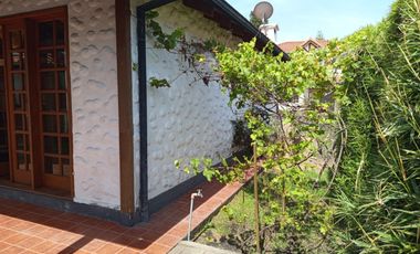 Venta de Casa Tipo Quinta de 4 dormitorios, Valle de los Chillos, Ecuador