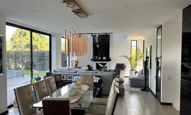 Renta de Casa de 4 Dormitorios, Sector Puembo Lomas de Nápoles, Ecuador