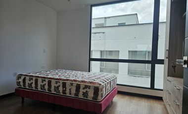 Renta de Departamento Amoblado de 2 Dormitorios, Sector Bellavista Cerca a La Carolina, Ecuador