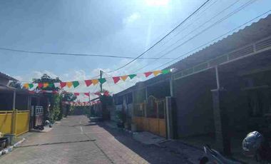 DI JUAL RUMAH
PERUM JADE SIDOREJO INDAH BLOK M NO 06
KEL. : SIDOREJO
KEC. : KRIAN
KAB  : SIDOARJO