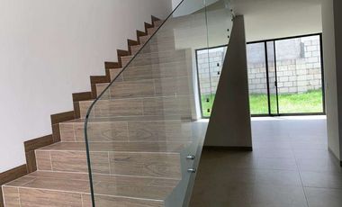 CASA AMUEBLADA EN RENTA EN SANTA LUCIA LEÓN GTO ZONA ESTE A SOLO DOS MINUTOS DE LA IBERO