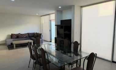 CASA AMUEBLADA EN RENTA EN SANTA LUCIA LEÓN GTO ZONA ESTE A SOLO DOS MINUTOS DE LA IBERO