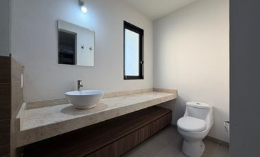 CASA AMUEBLADA EN RENTA EN SANTA LUCIA LEÓN GTO ZONA ESTE A SOLO DOS MINUTOS DE LA IBERO