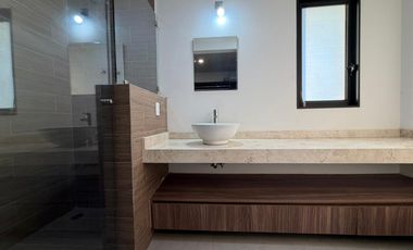 CASA AMUEBLADA EN RENTA EN SANTA LUCIA LEÓN GTO ZONA ESTE A SOLO DOS MINUTOS DE LA IBERO