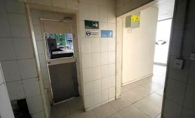 ARRIENDO Local comercial de 88,00 m2 Strip center, Metro San Joaquín