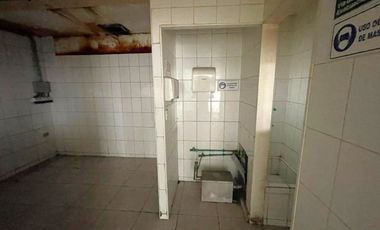 ARRIENDO Local comercial de 88,00 m2 Strip center, Metro San Joaquín