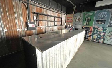 ARRIENDO Local comercial de 88,00 m2 Strip center, Metro San Joaquín