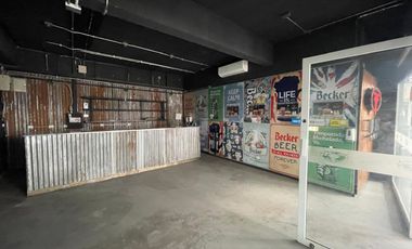 ARRIENDO Local comercial de 88,00 m2 Strip center, Metro San Joaquín