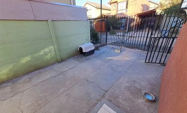 $130.000.000  CASA AISLADA - BARRIO LOS CASTAÑOS DE MAIPU