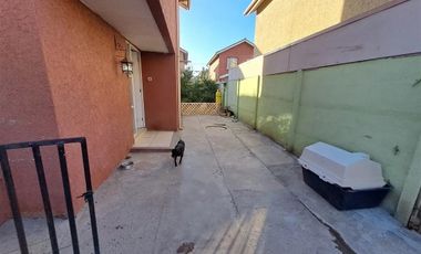 $130.000.000  CASA AISLADA - BARRIO LOS CASTAÑOS DE MAIPU