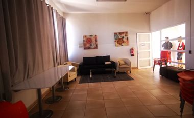 ARRIENDO  METRO LAS REJAS EXCELENTE UBICACION