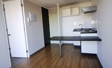 ARRIENDO  METRO LAS REJAS EXCELENTE UBICACION