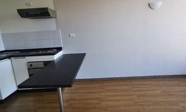 ARRIENDO  METRO LAS REJAS EXCELENTE UBICACION