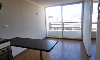 ARRIENDO  METRO LAS REJAS EXCELENTE UBICACION