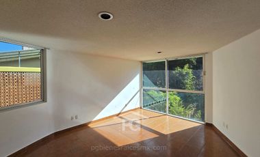Casa con Gran Terreno y Jardín | Xochimilco, CDMX | Excelente Precio $4.4M