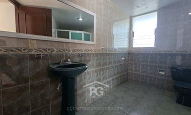 Casa con Gran Terreno y Jardín | Xochimilco, CDMX | Excelente Precio $4.4M