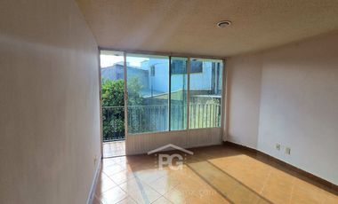 Casa con Gran Terreno y Jardín | Xochimilco, CDMX | Excelente Precio $4.4M