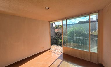 Casa con Gran Terreno y Jardín | Xochimilco, CDMX | Excelente Precio $4.4M