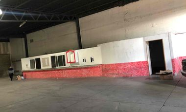 Se renta Bodega comercial con excelente ubicación