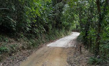 se vende finca con río Guachaca