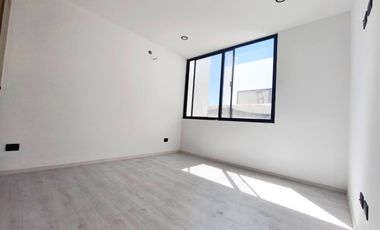 VENTA DE HERMOSA CASA EN VIÑA ANTIGUA