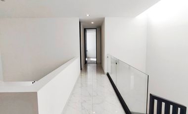 VENTA DE HERMOSA CASA EN VIÑA ANTIGUA