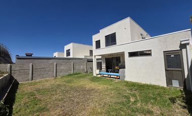 Casa En Venta. Modelo A - Bosque Real, Curauma