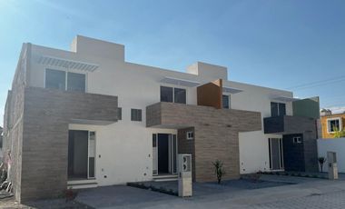 Casas en preventa en Fracc. Sarabia 1