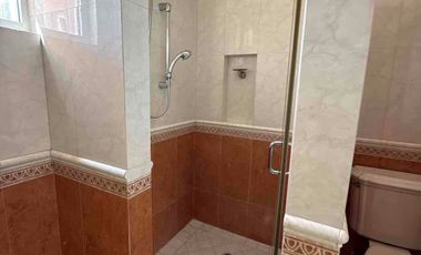 Venta Casa zona Andares