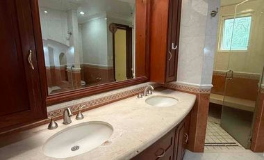 Venta Casa zona Andares