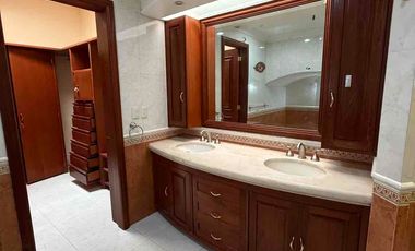 Venta Casa zona Andares