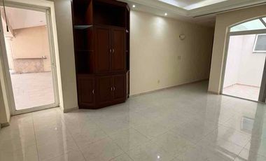 Venta Casa zona Andares