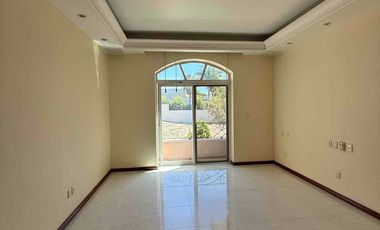 Venta Casa zona Andares