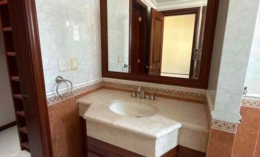 Venta Casa zona Andares