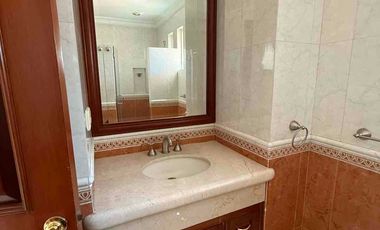 Venta Casa zona Andares